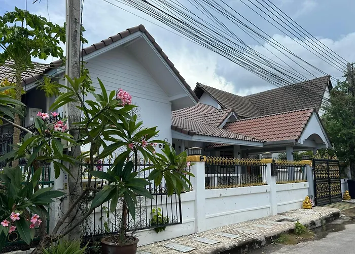 City Center Thai Villa 3 Bed Room 2 Bath