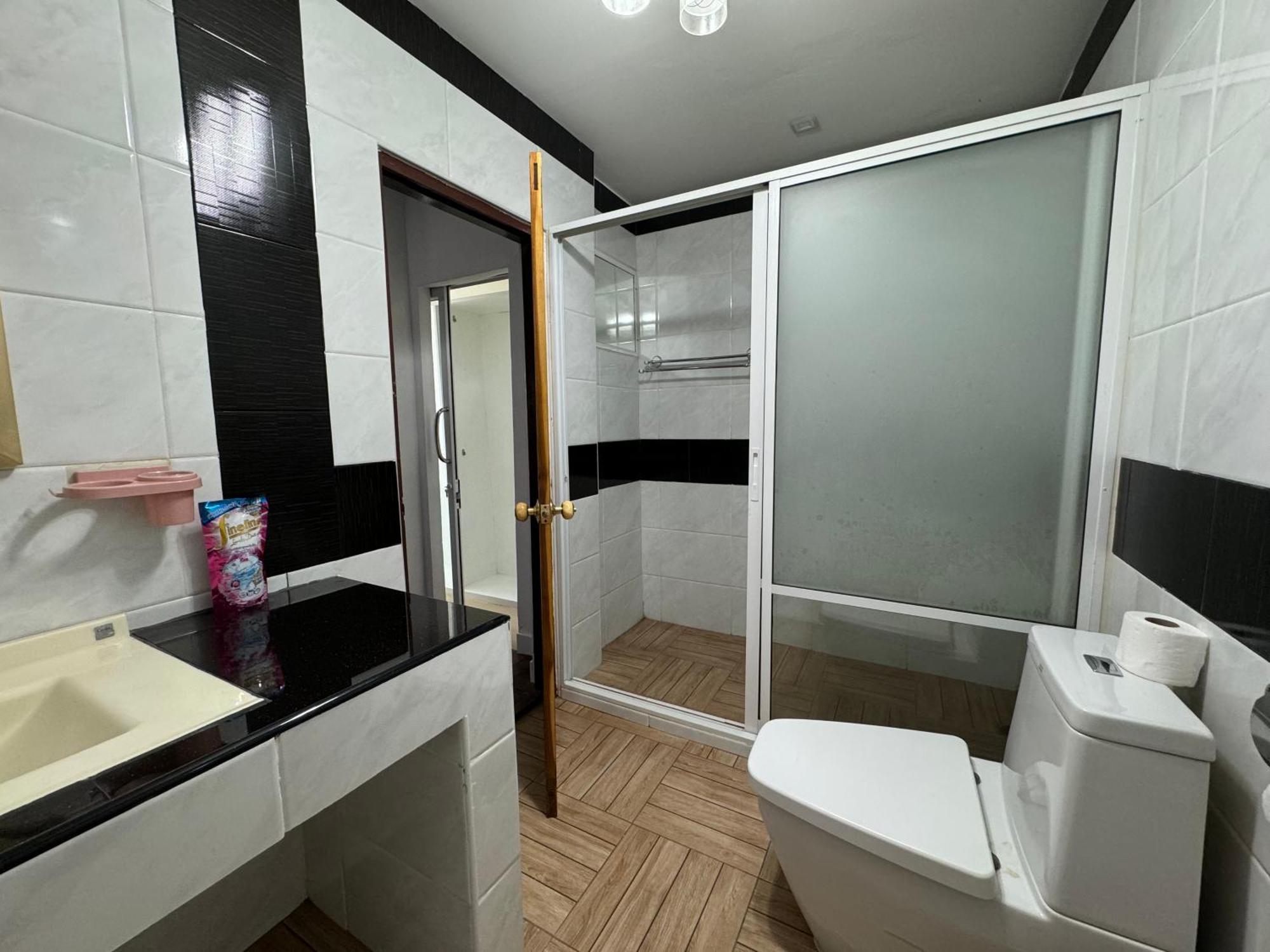 Villa Center Thai 3 Bed 2 Bath Pattaya